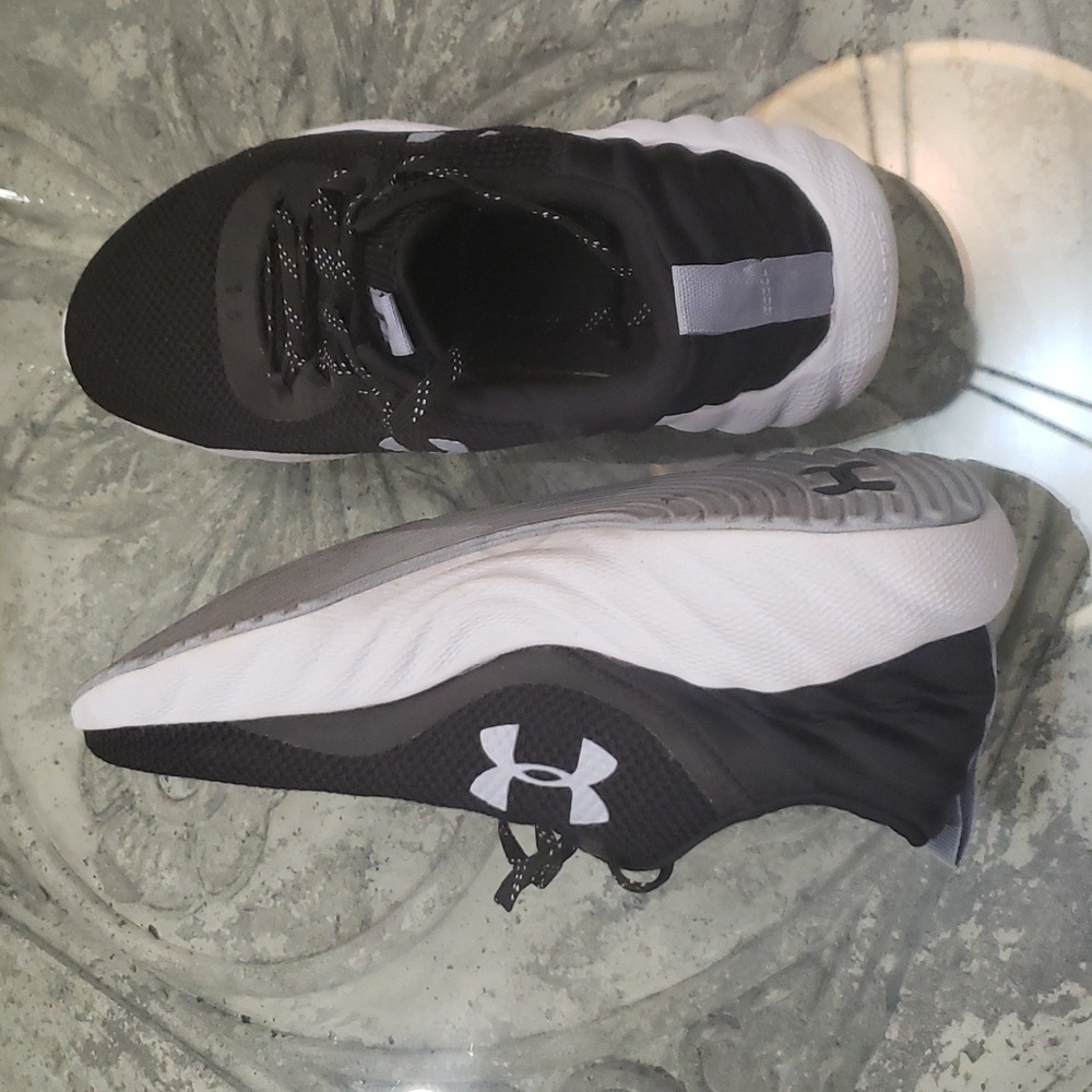 Under Armour Charged Womens Shoe Lace Up Sneakers Black Trainers Size 9.5 - Picture 5 of 11
